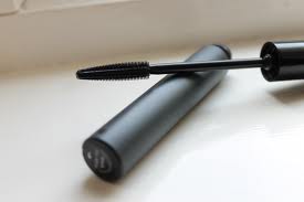 mascara